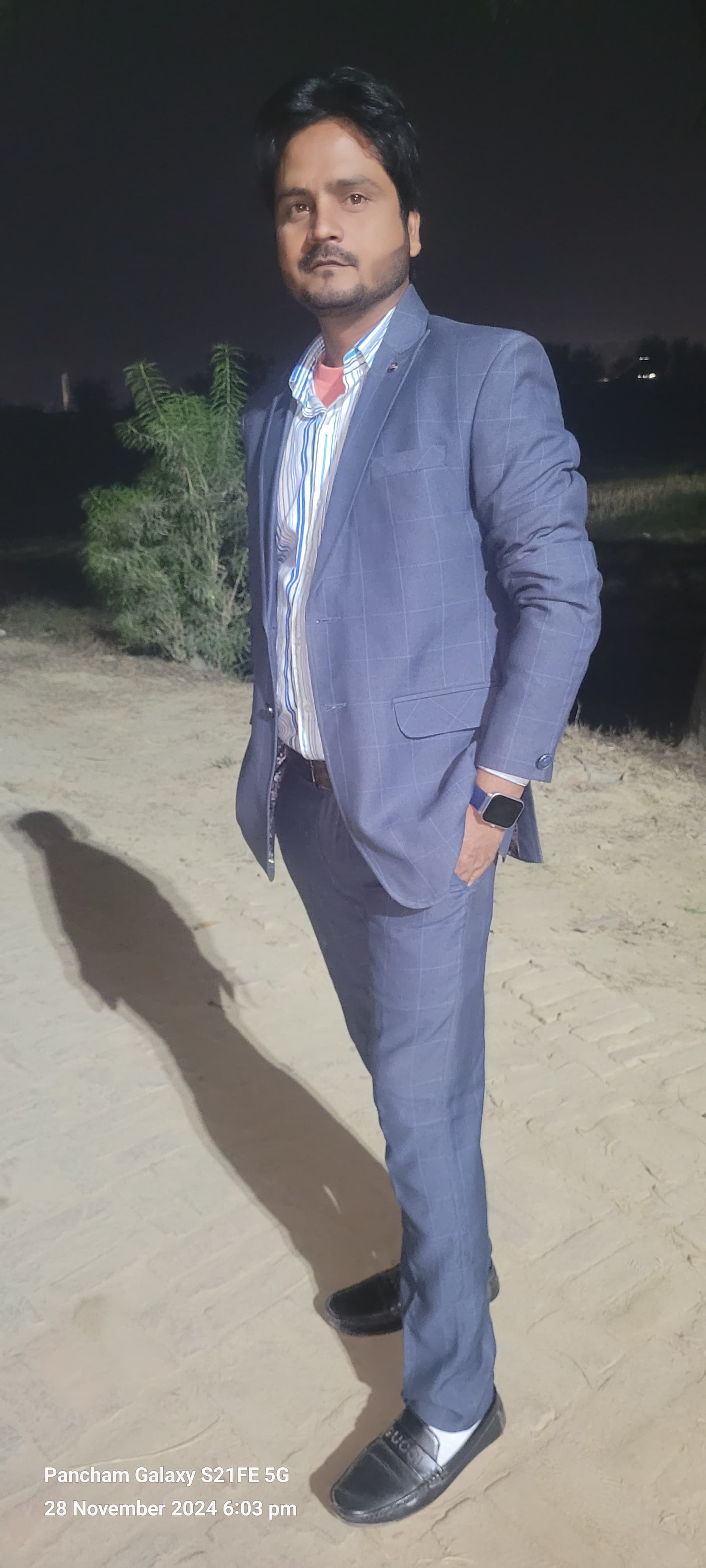 R Kapoor