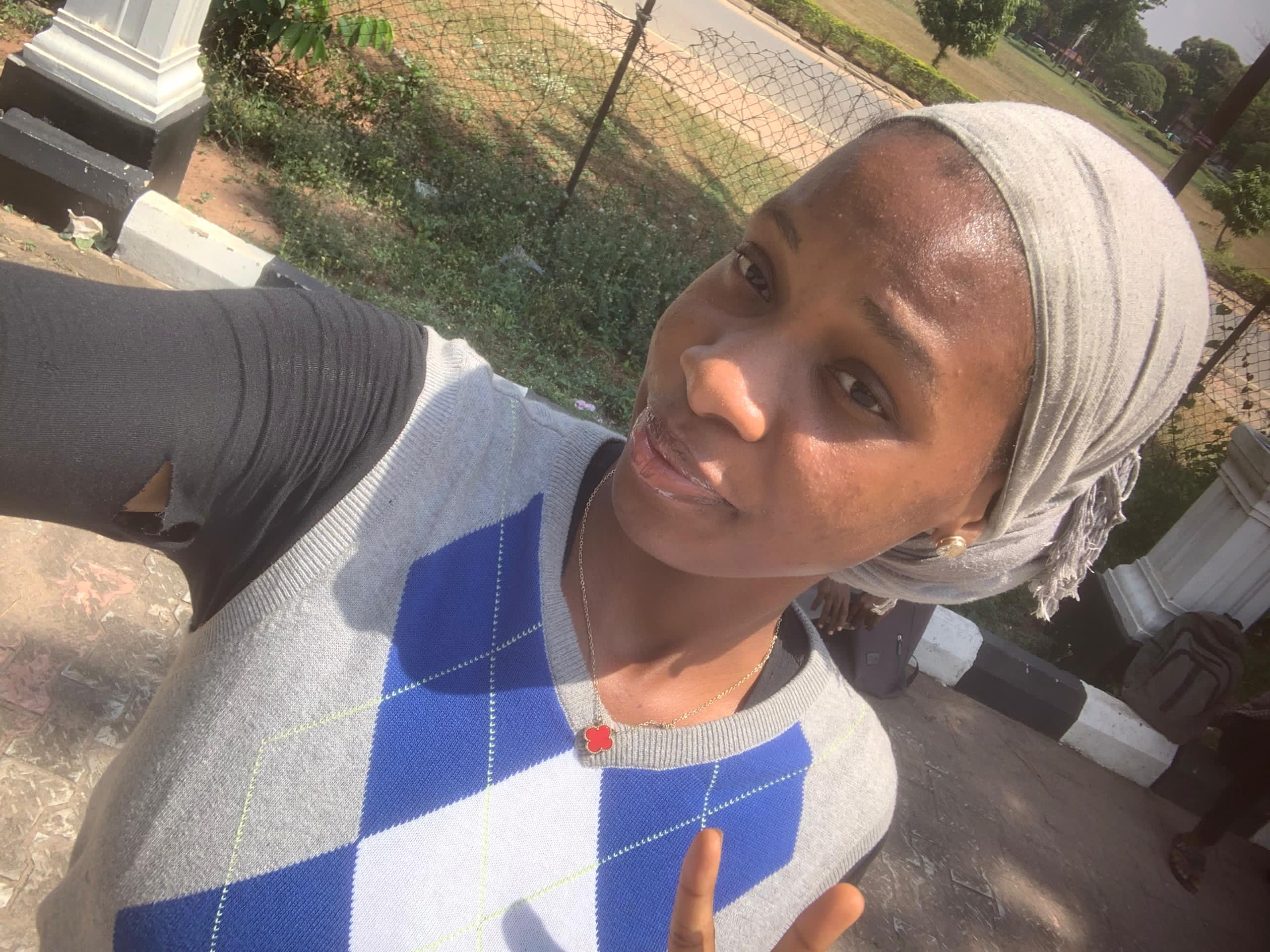 Anita  Ewuzie