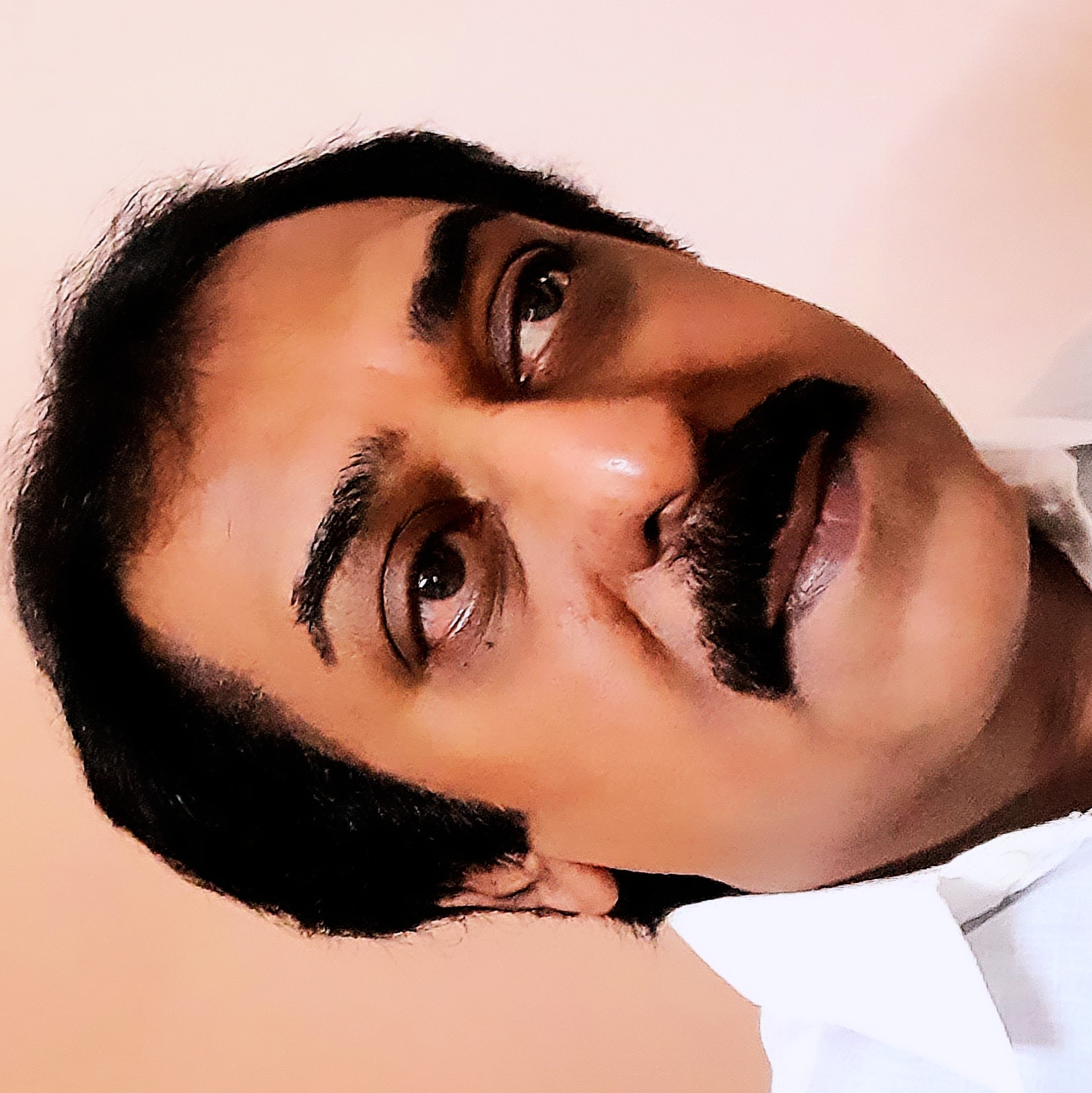 Rahul aka Venkat  Vangaveti 