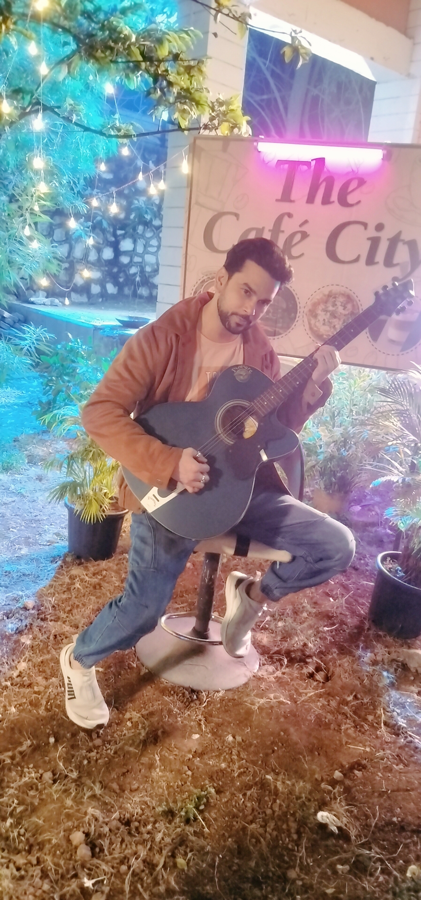 RAAj  Aryan