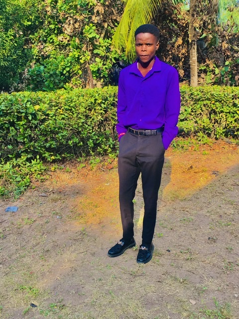 OMOGBAYI  Oluwaseun 