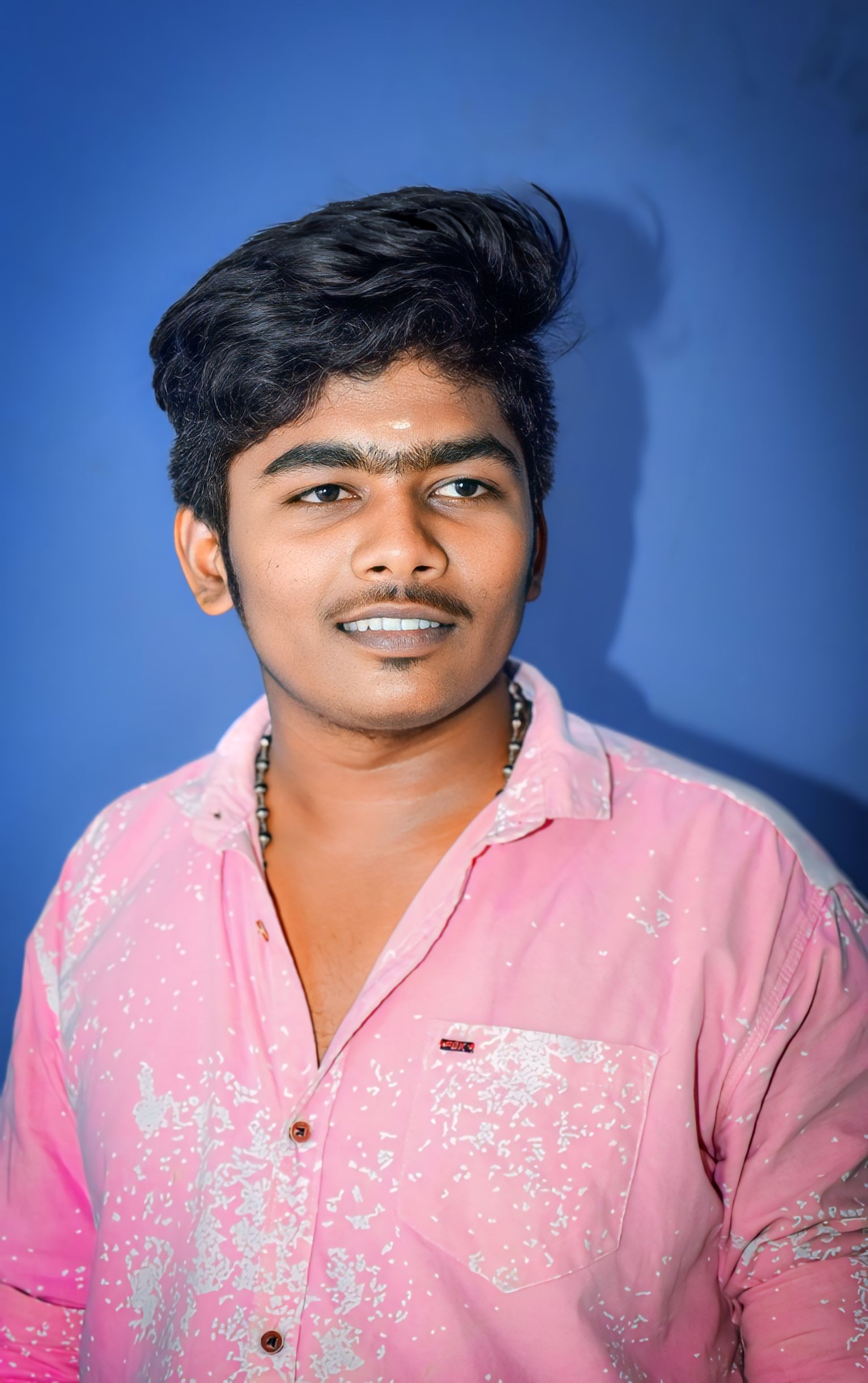LOGESH MR