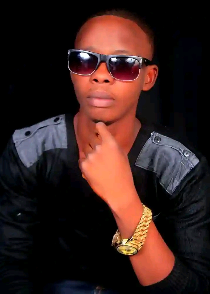 Azeez Babatunde