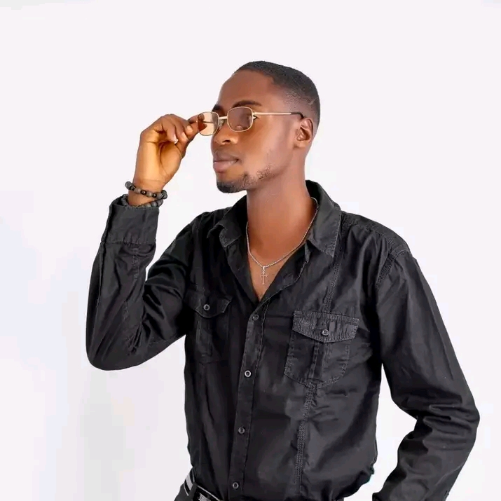 Olatunji oluwatosin  Diamond 