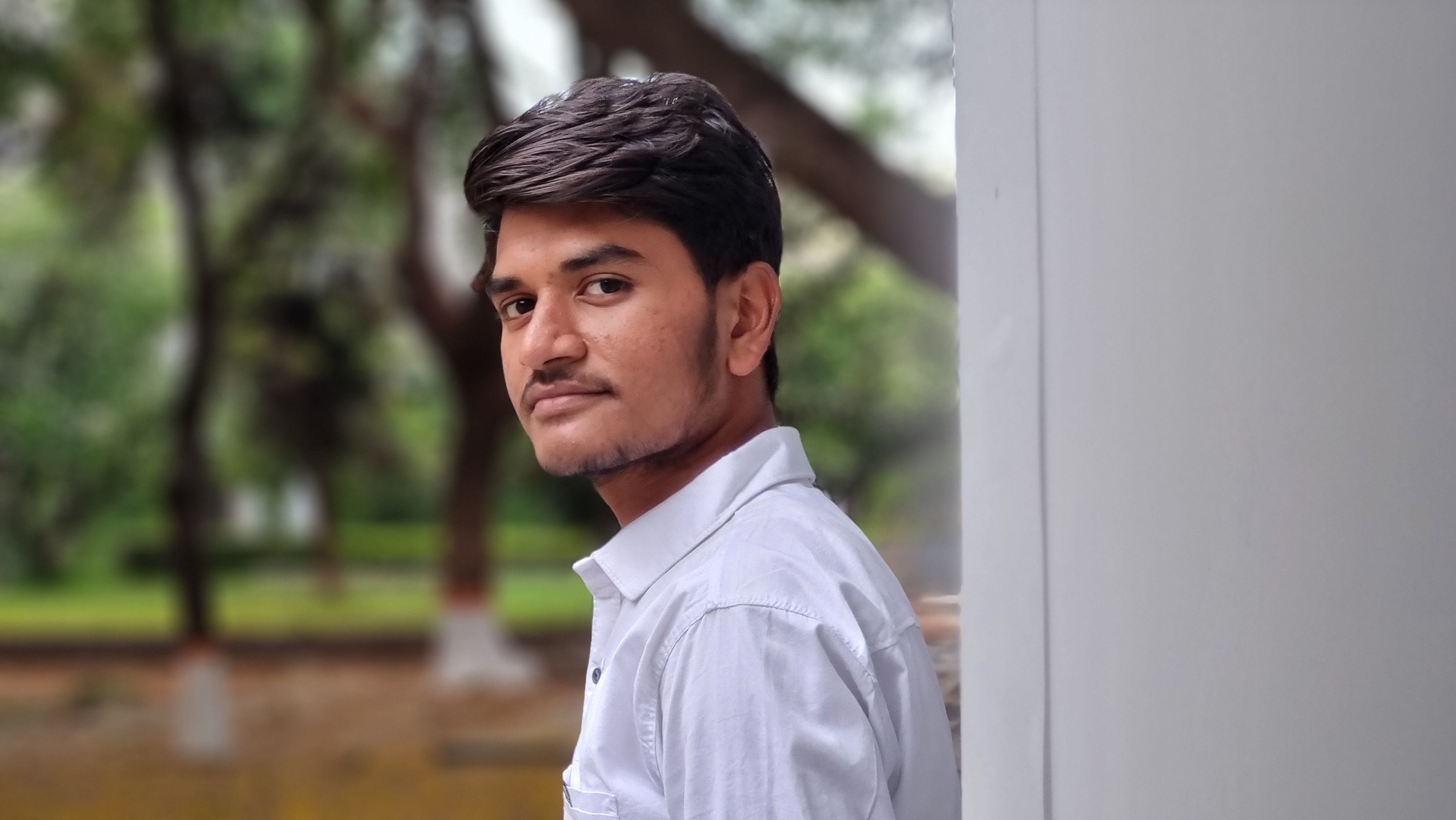 DHIVAKAR S