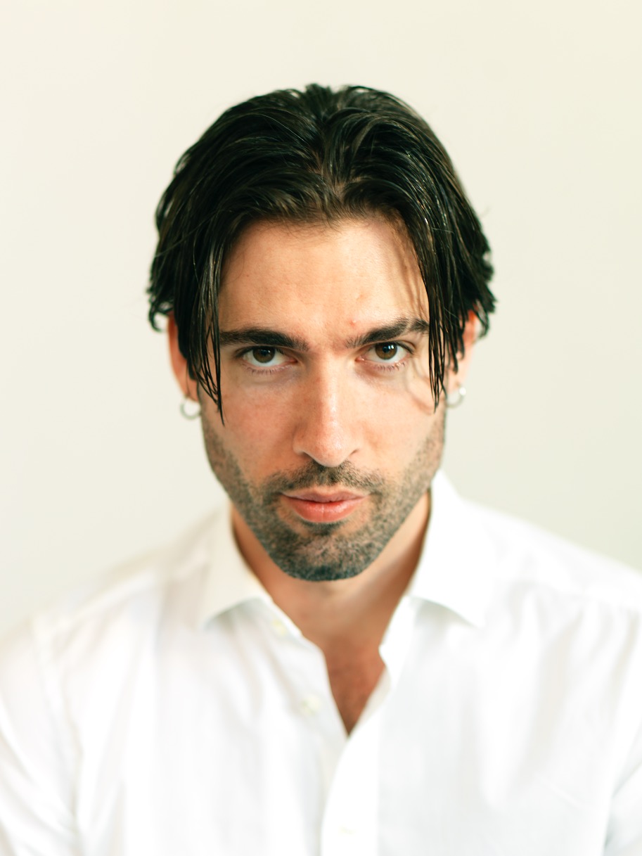 VICTOR IVÁN