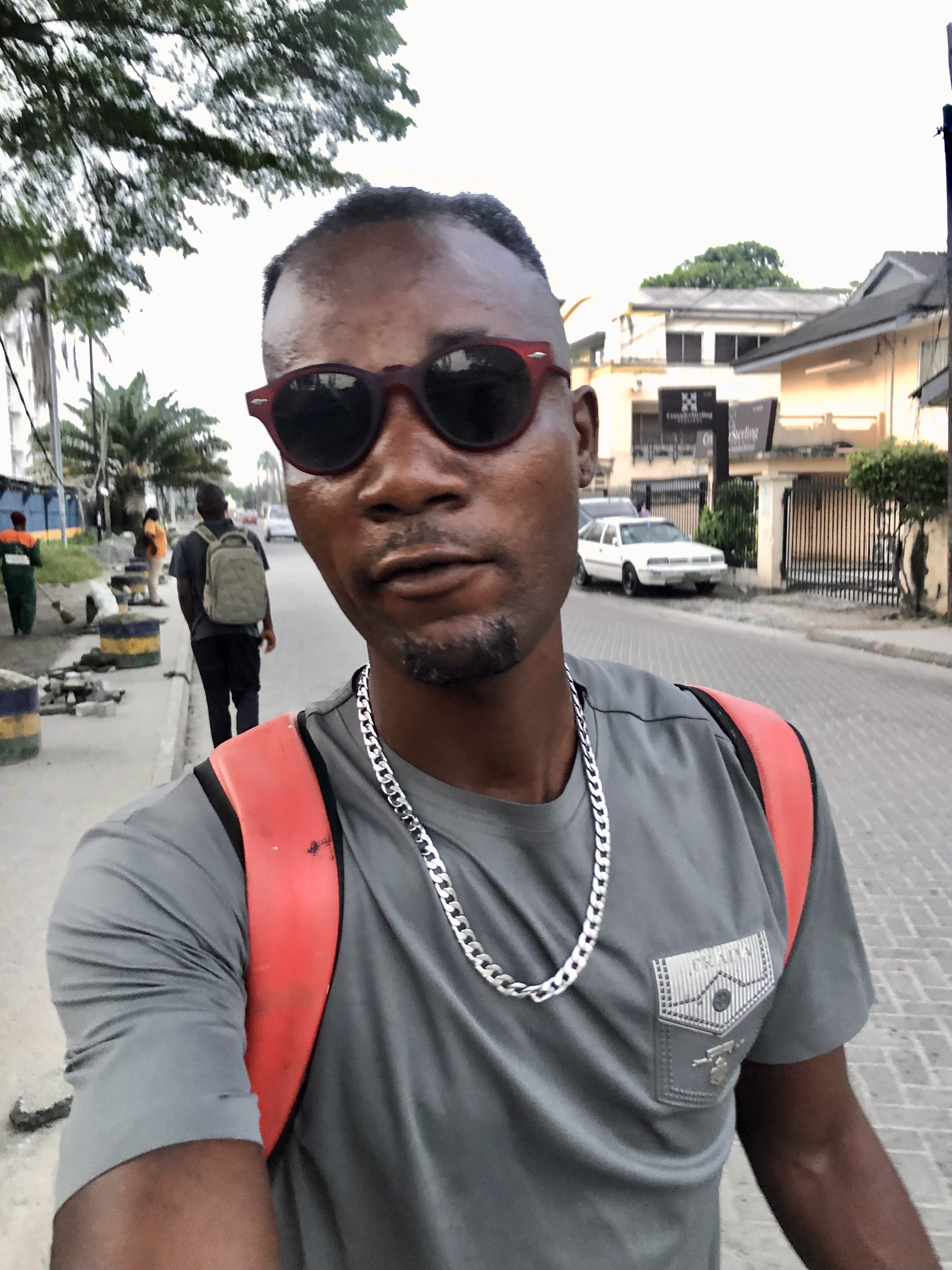 Adeshina  Sakiru
