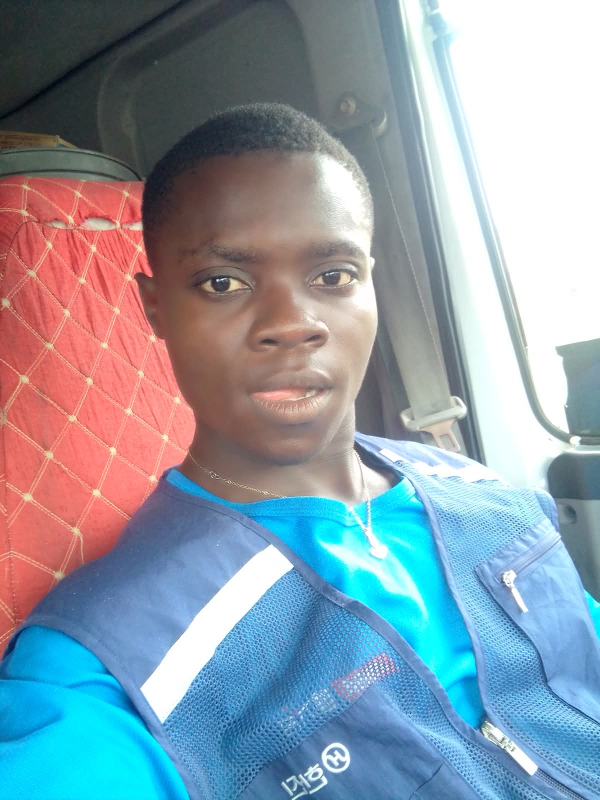 Omodot  James 
