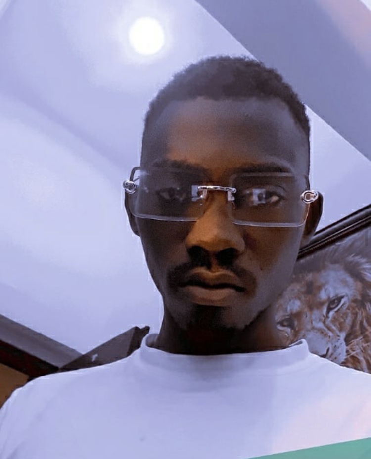 Adewale  Mayowa