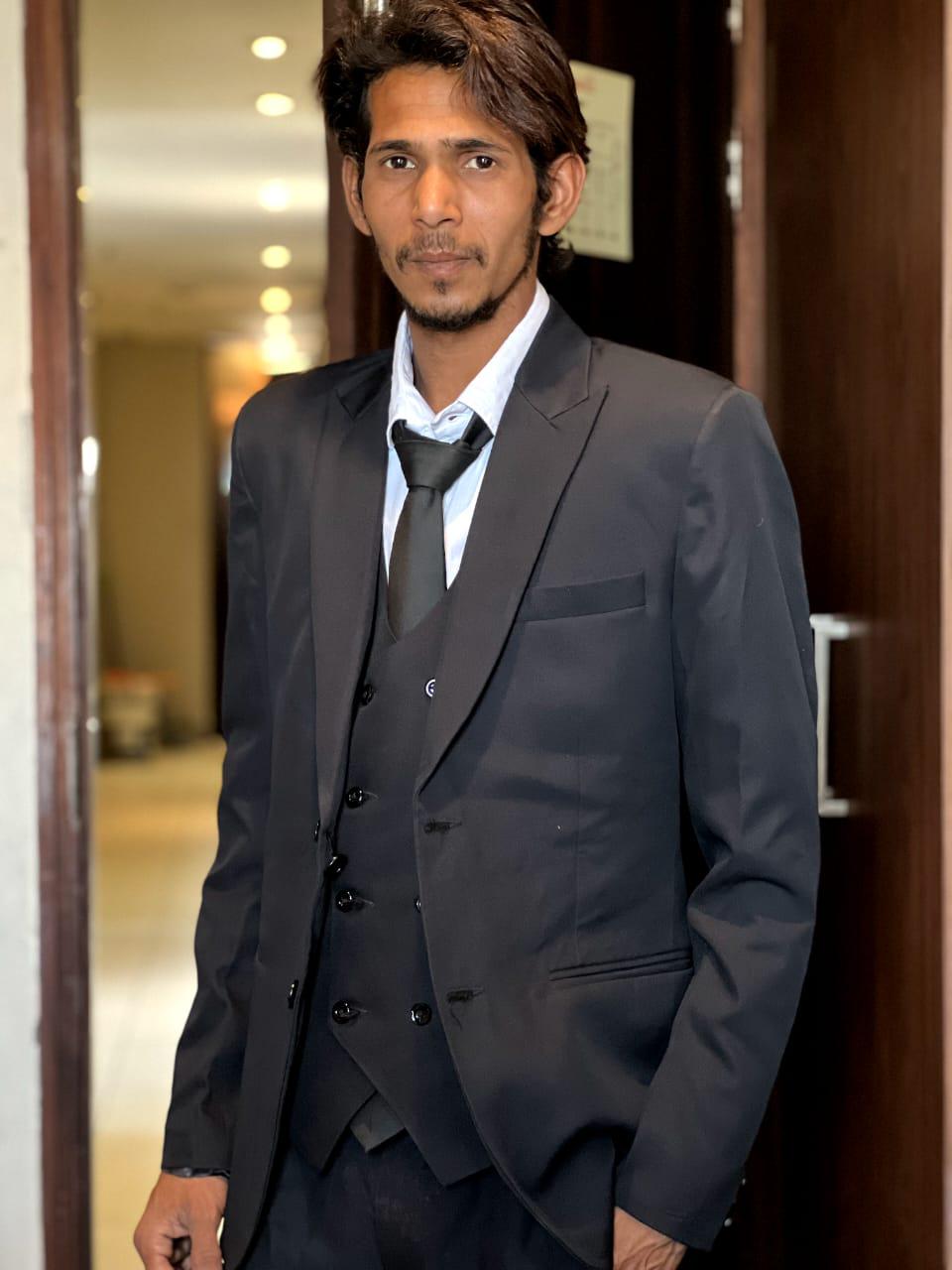 Raj Malhotra
