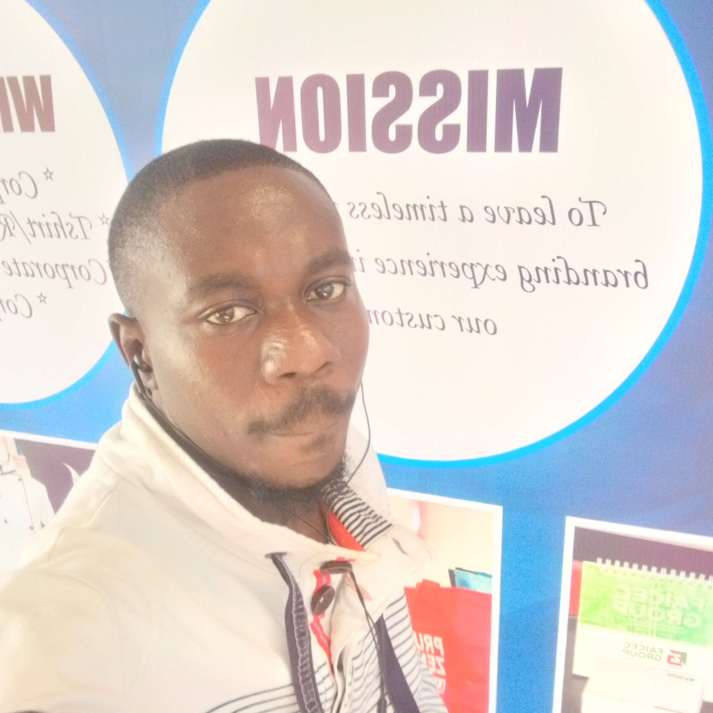 Olushola ogundairo